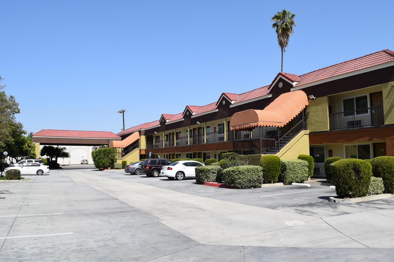 Budget Inn La Puente Exterior photo